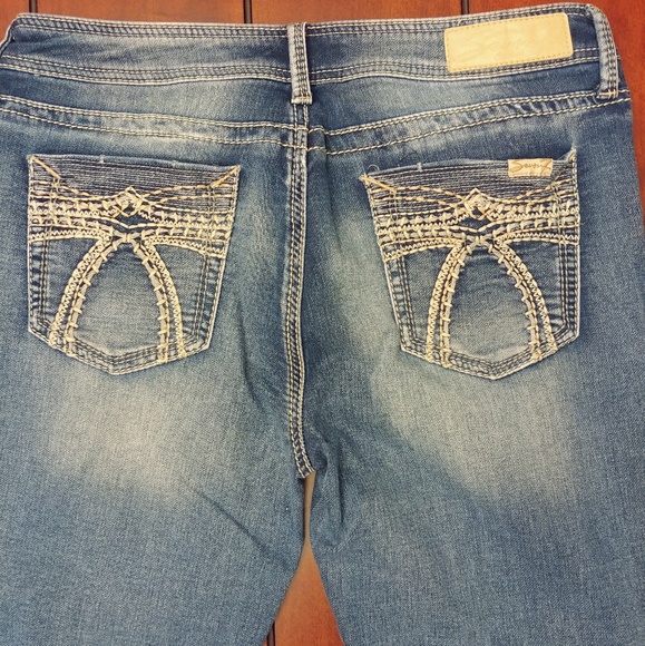 Seven Blue Jean capris - Picture 2 of 4